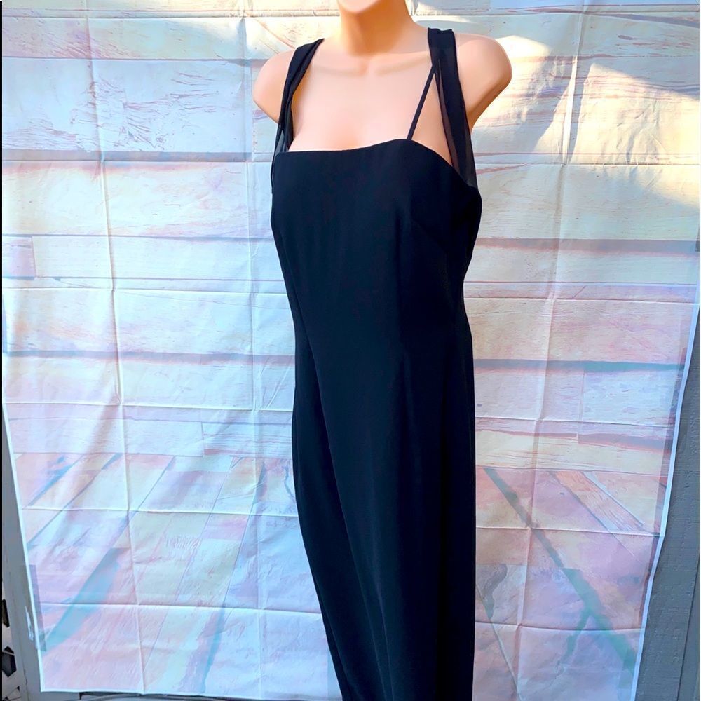 Woman’s black Inna Chiffon NWT sz 10 dress by Wtoo